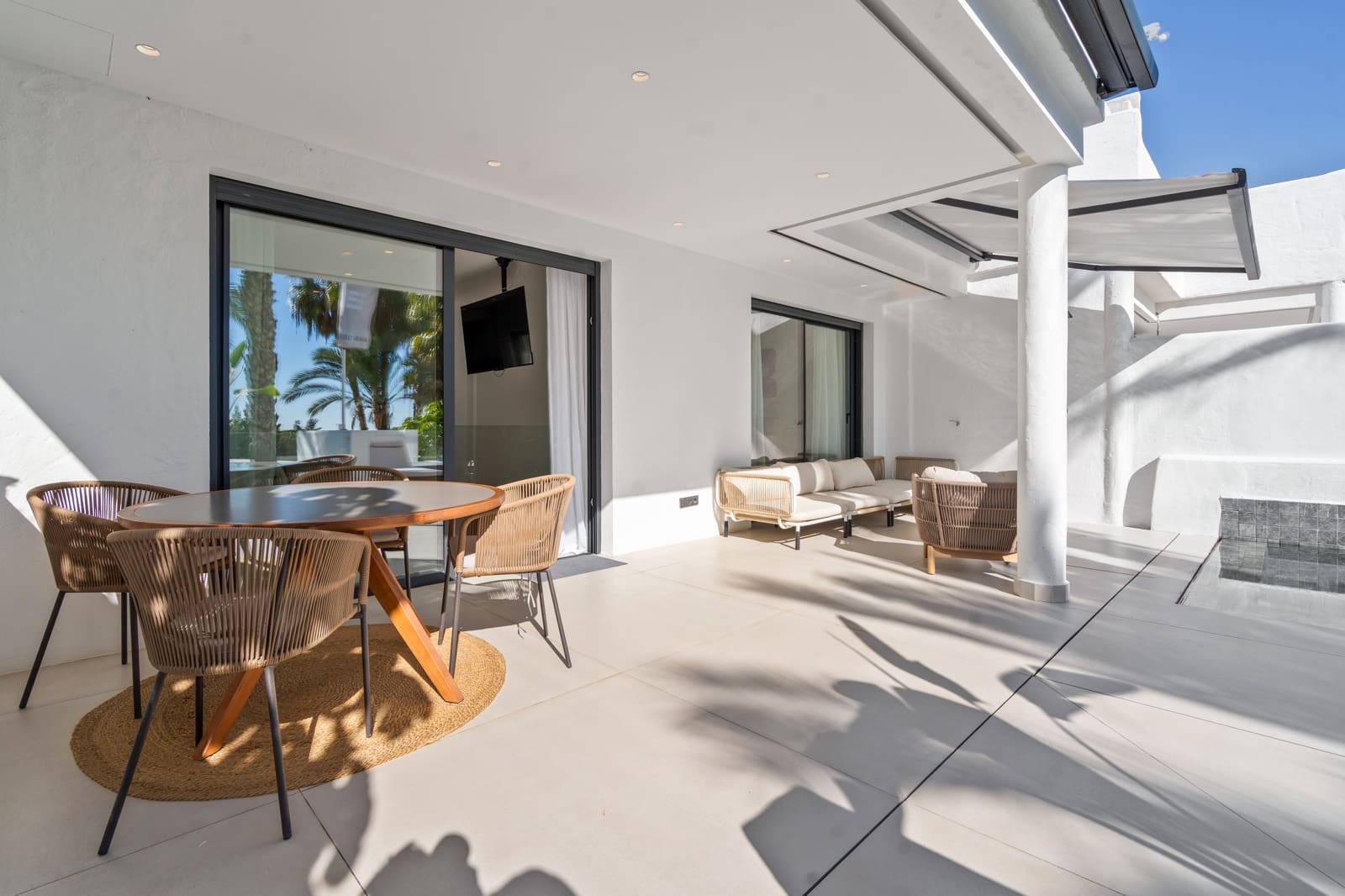 4 soveværelse Lejlighed til salg i New Golden Mile med swimmingpool garage - € 799.000 (Ref: 9032202)