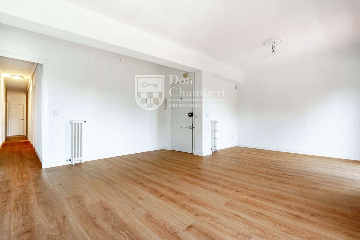 3 sypialnia Mieszkanie do wynajęcia w Miasto Madryt - 2 000 € (Ref: 10031393)