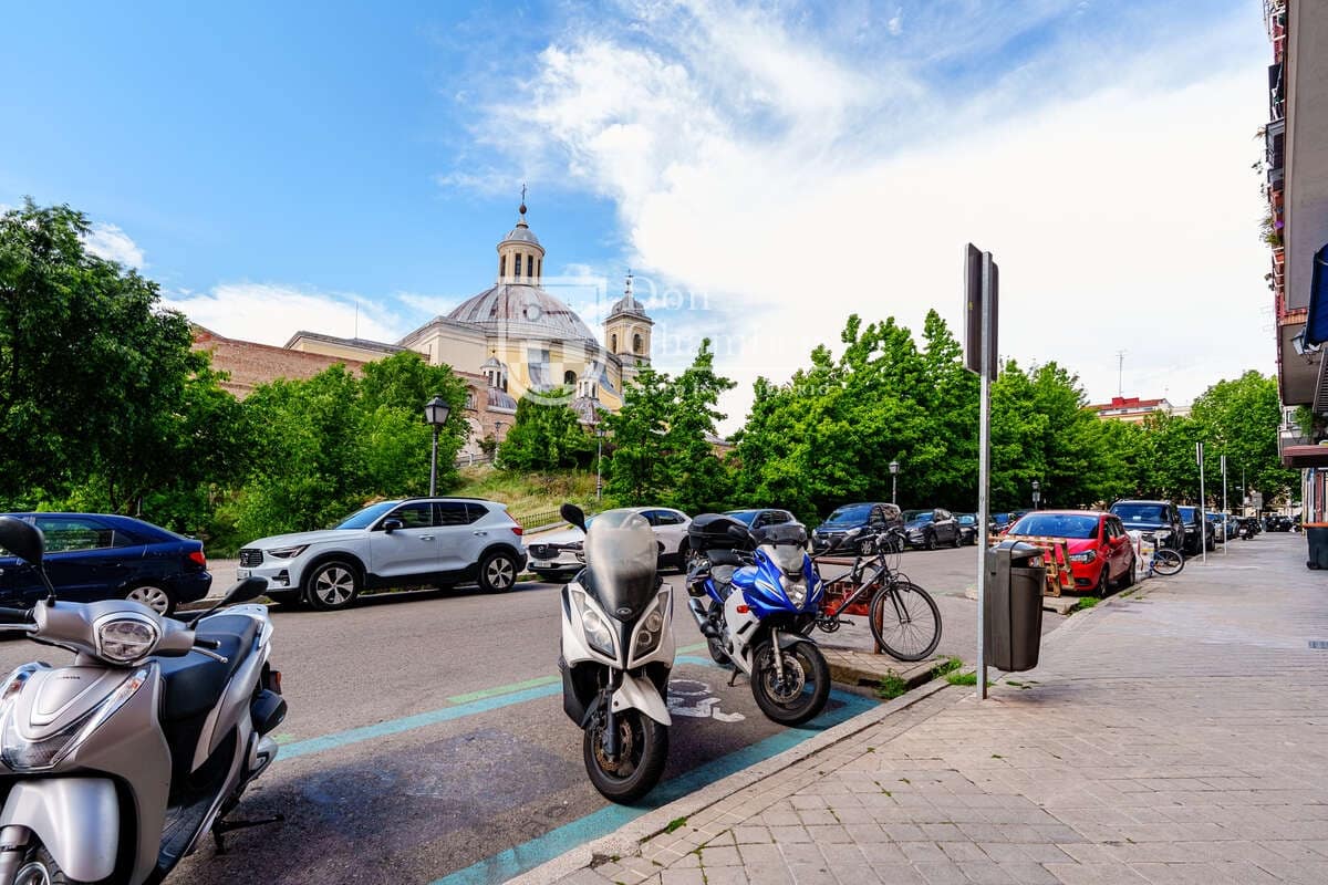 3 sypialnia Mieszkanie do wynajęcia w Miasto Madryt - 2 000 € (Ref: 10031393)