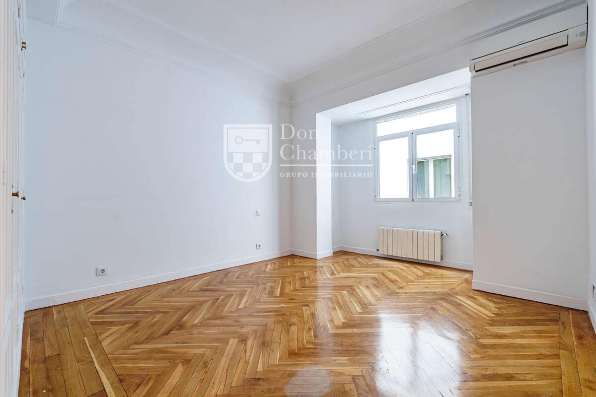 3 Zimmer Wohnung zu vermieten in Madrid Stadt - 2.850 € (Ref: 10040283)