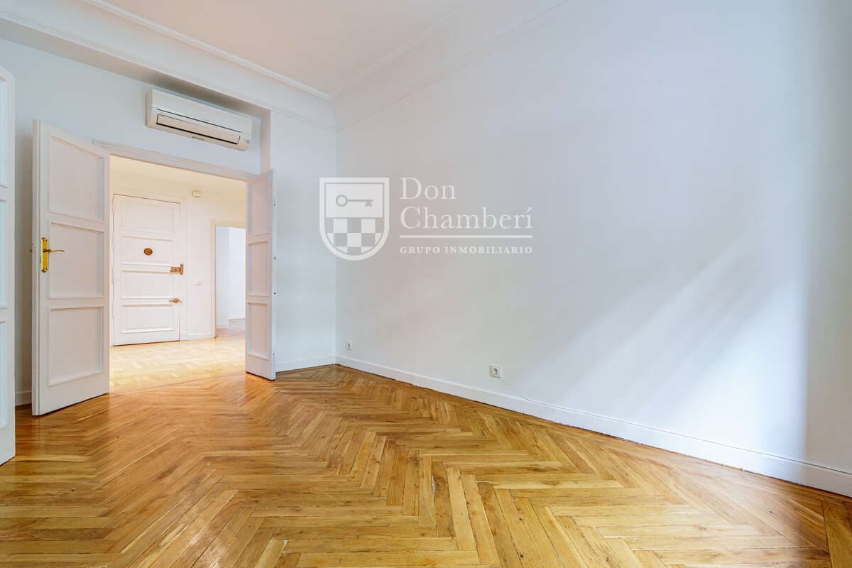 3 Zimmer Wohnung zu vermieten in Madrid Stadt - 2.850 € (Ref: 10040283)