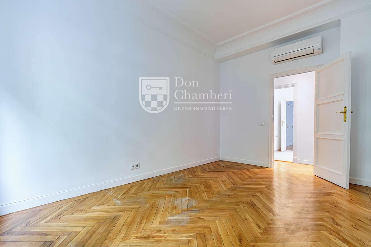 3 Zimmer Wohnung zu vermieten in Madrid Stadt - 2.850 € (Ref: 10040283)