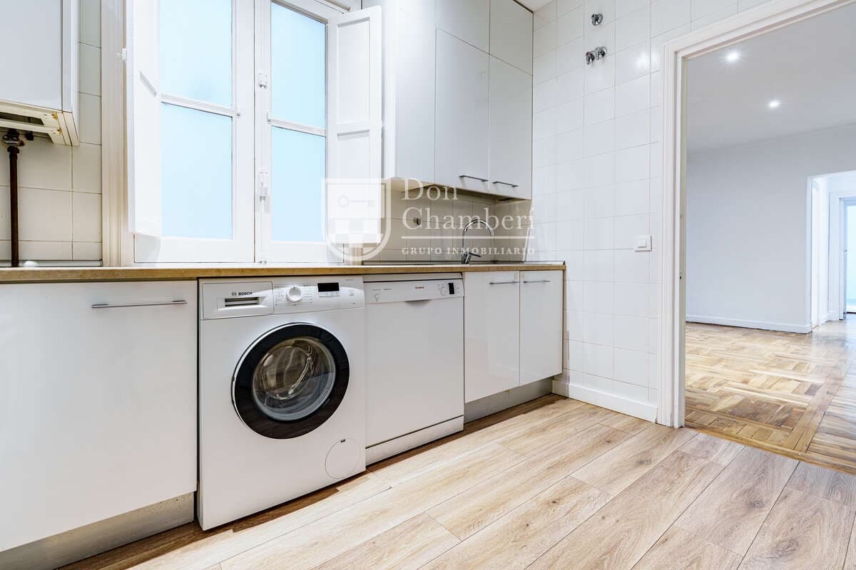3 Zimmer Wohnung zu vermieten in Madrid Stadt - 2.850 € (Ref: 10040283)