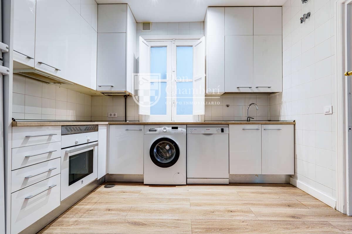 3 Zimmer Wohnung zu vermieten in Madrid Stadt - 2.850 € (Ref: 10040283)