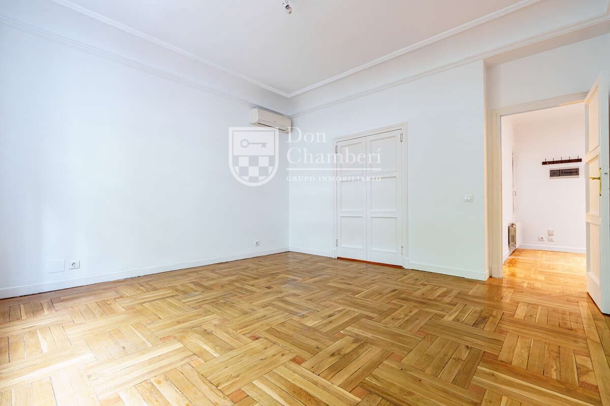 3 Zimmer Wohnung zu vermieten in Madrid Stadt - 2.850 € (Ref: 10040283)