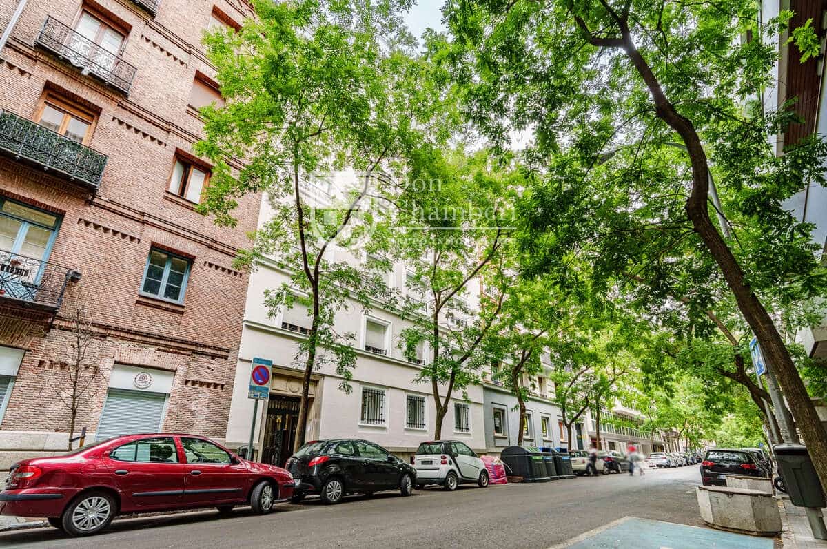 3 Zimmer Wohnung zu vermieten in Madrid Stadt - 2.850 € (Ref: 10040283)