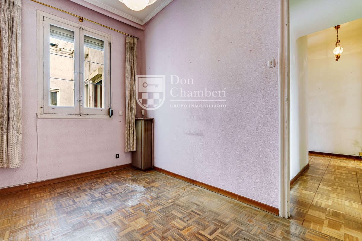 Piso de 3 habitaciones en Madrid ciudad en venta - 900.000 € (Ref: 10040285)