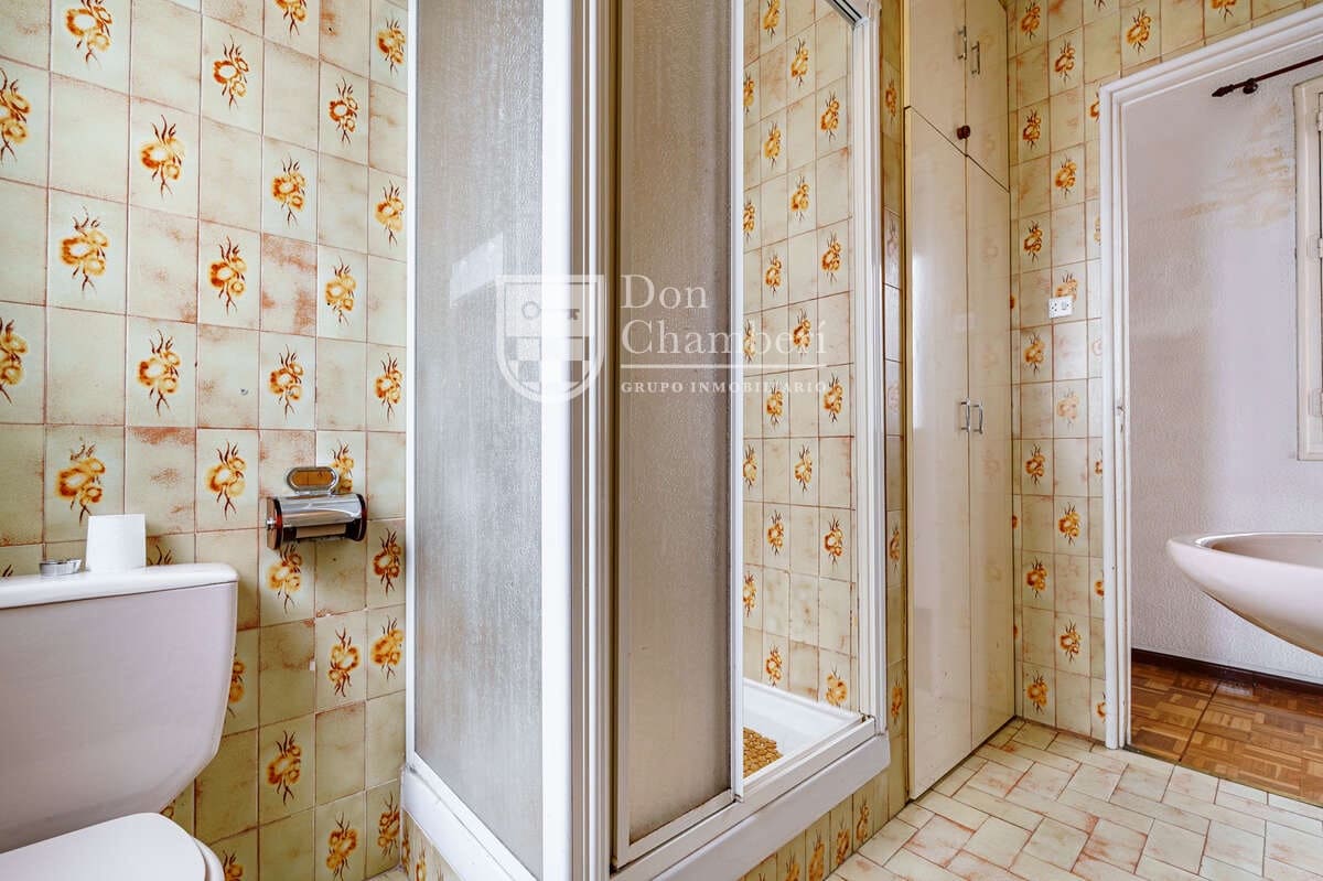 Piso de 3 habitaciones en Madrid ciudad en venta - 900.000 € (Ref: 10040285)