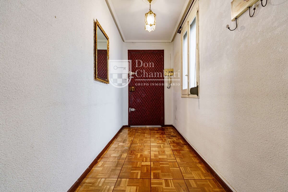 Piso de 3 habitaciones en Madrid ciudad en venta - 900.000 € (Ref: 10040285)