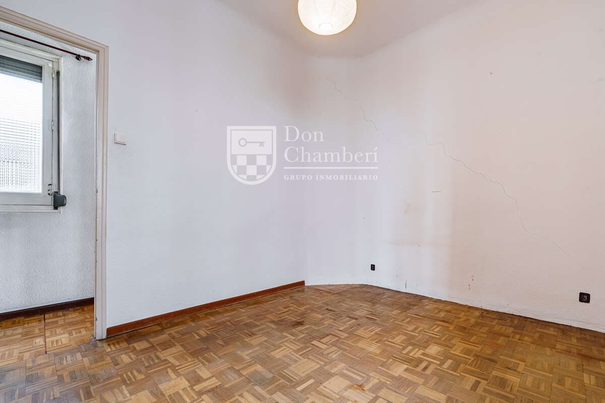 Piso de 3 habitaciones en Madrid ciudad en venta - 900.000 € (Ref: 10040285)