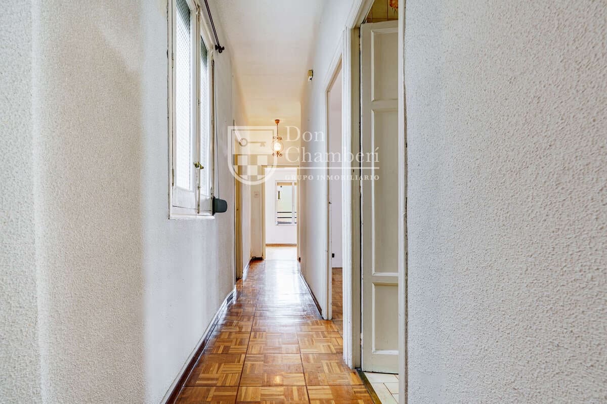 Piso de 3 habitaciones en Madrid ciudad en venta - 900.000 € (Ref: 10040285)