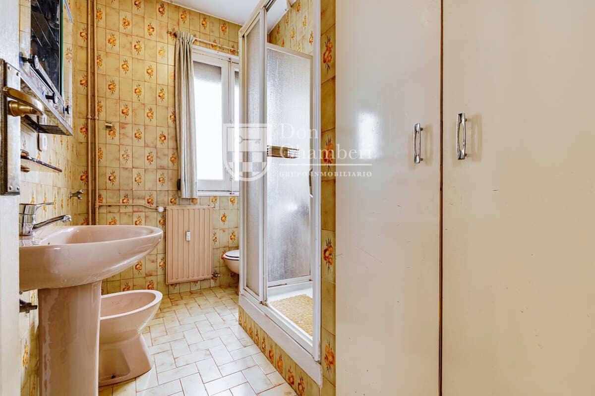 Piso de 3 habitaciones en Madrid ciudad en venta - 900.000 € (Ref: 10040285)