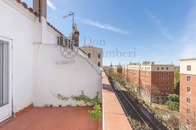 Pareado de 2 habitaciones en Chamberí, Madrid ciudad en alquiler - 1.900 € (Ref: 10040286)