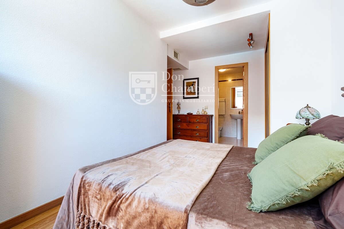 3 sypialnia Mieszkanie na sprzedaż w Miasto Madryt z basenem garażem - 735 000 € (Ref: 10044238)