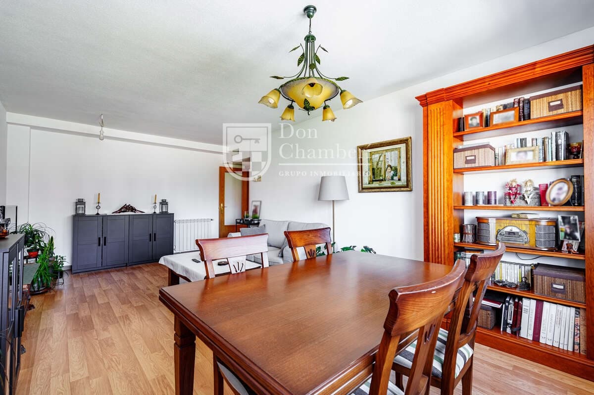 3 sypialnia Mieszkanie na sprzedaż w Miasto Madryt z basenem garażem - 735 000 € (Ref: 10044238)