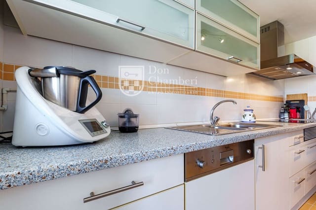 3 quarto Apartamento para venda em Valverde, Madrid cidade com piscina garagem - 735 000 € (Ref: 10044238)
