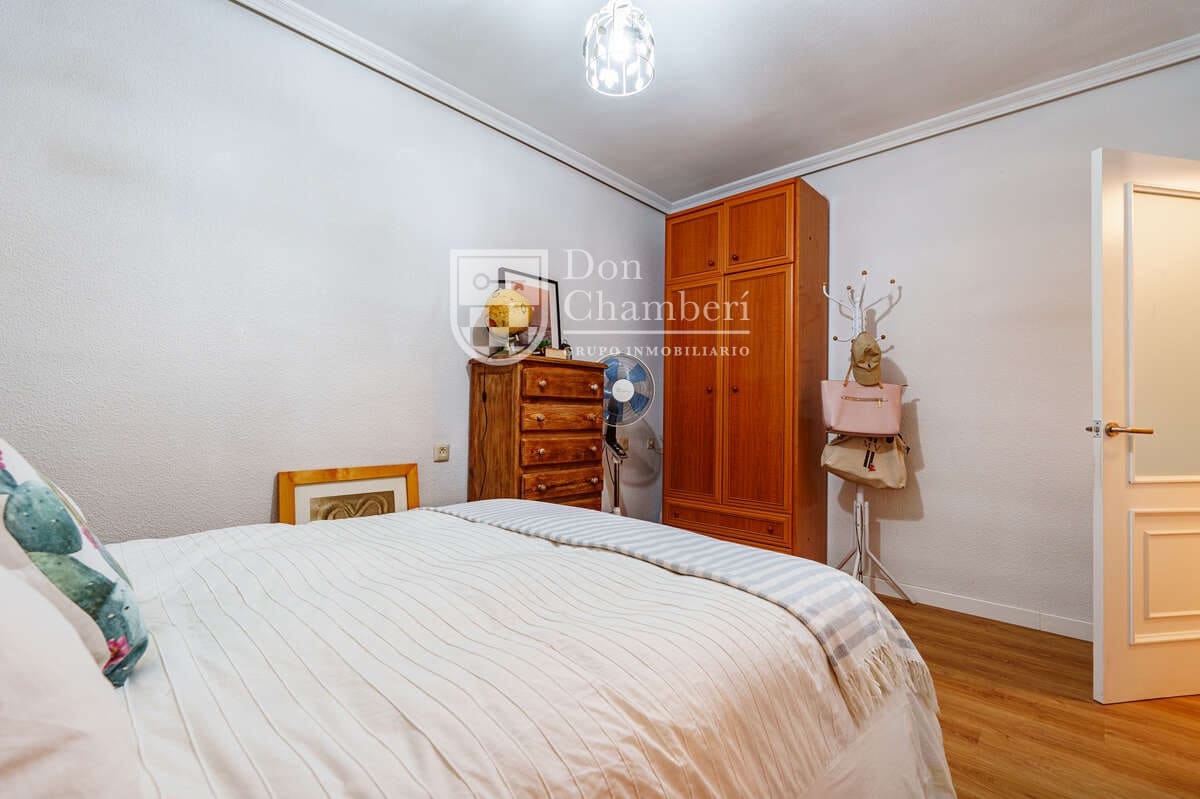 6 bedroom Villa for sale in Aranjuez with garage - € 595,000 (Ref: 10044239)