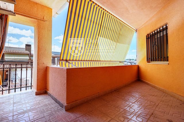 6 bedroom Villa for sale in Aranjuez with garage - € 595,000 (Ref: 10044239)