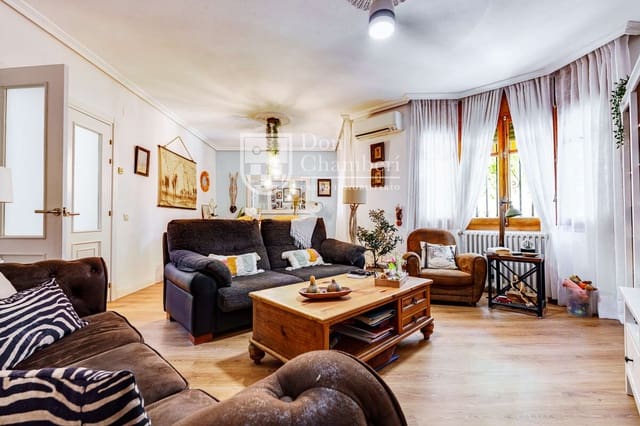 6 bedroom Villa for sale in Aranjuez with garage - € 595,000 (Ref: 10044239)