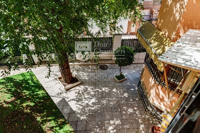 6 bedroom Villa for sale in Aranjuez with garage - € 595,000 (Ref: 10044239)