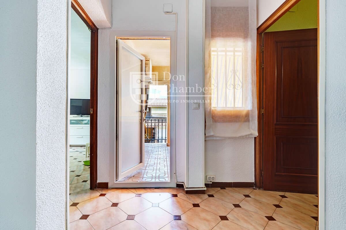 6 bedroom Villa for sale in Aranjuez with garage - € 595,000 (Ref: 10044239)