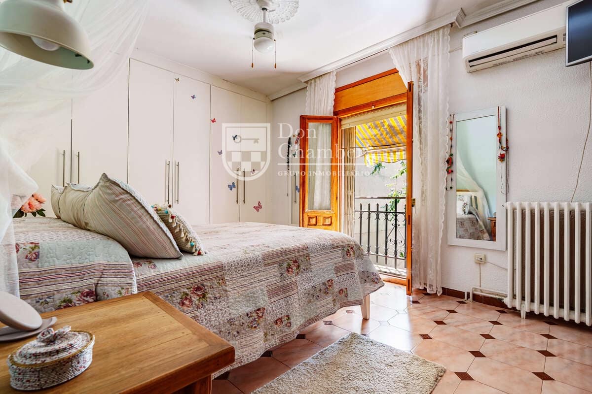 6 bedroom Villa for sale in Aranjuez with garage - € 595,000 (Ref: 10044239)