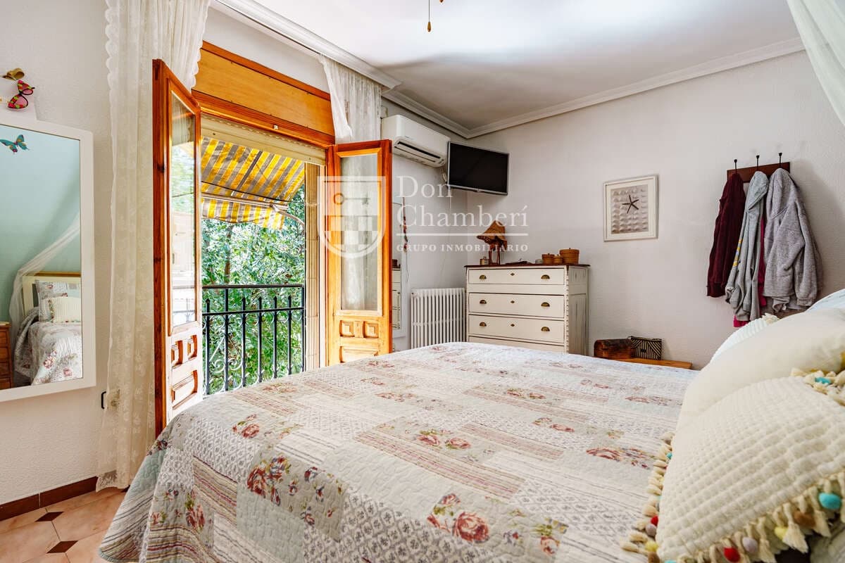 6 bedroom Villa for sale in Aranjuez with garage - € 595,000 (Ref: 10044239)