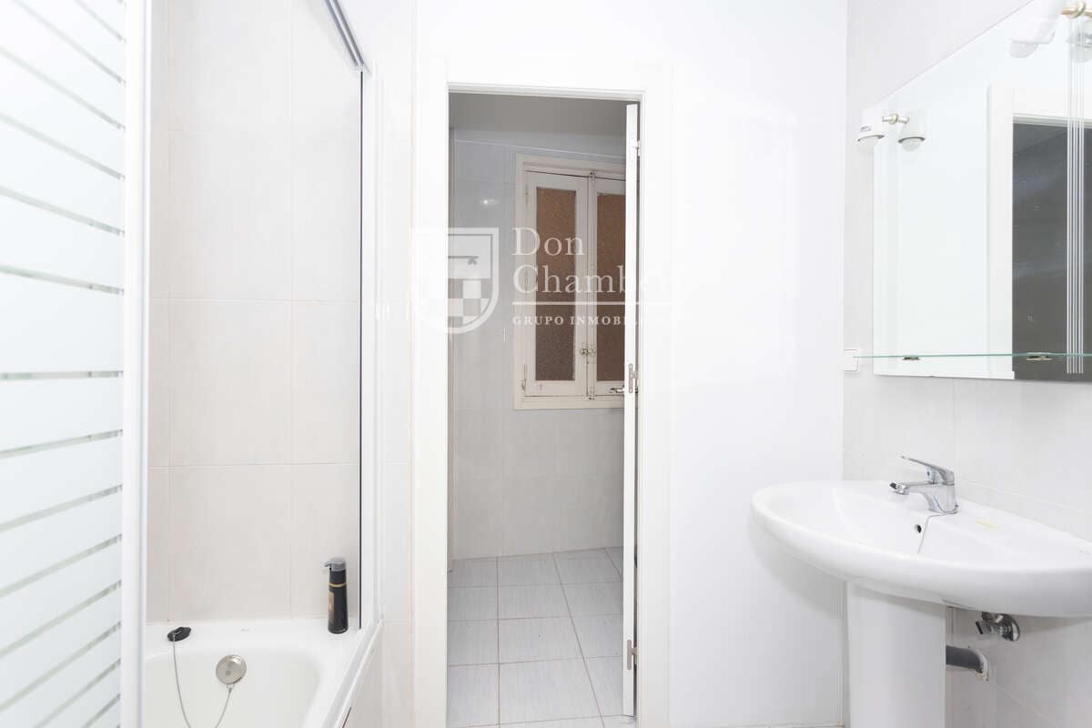 6 bedroom Flat for sale in Madrid city - € 1,790,000 (Ref: 10074855)