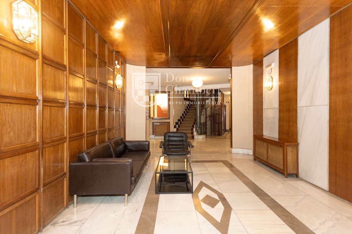 6 bedroom Flat for sale in Madrid city - € 1,790,000 (Ref: 10074855)
