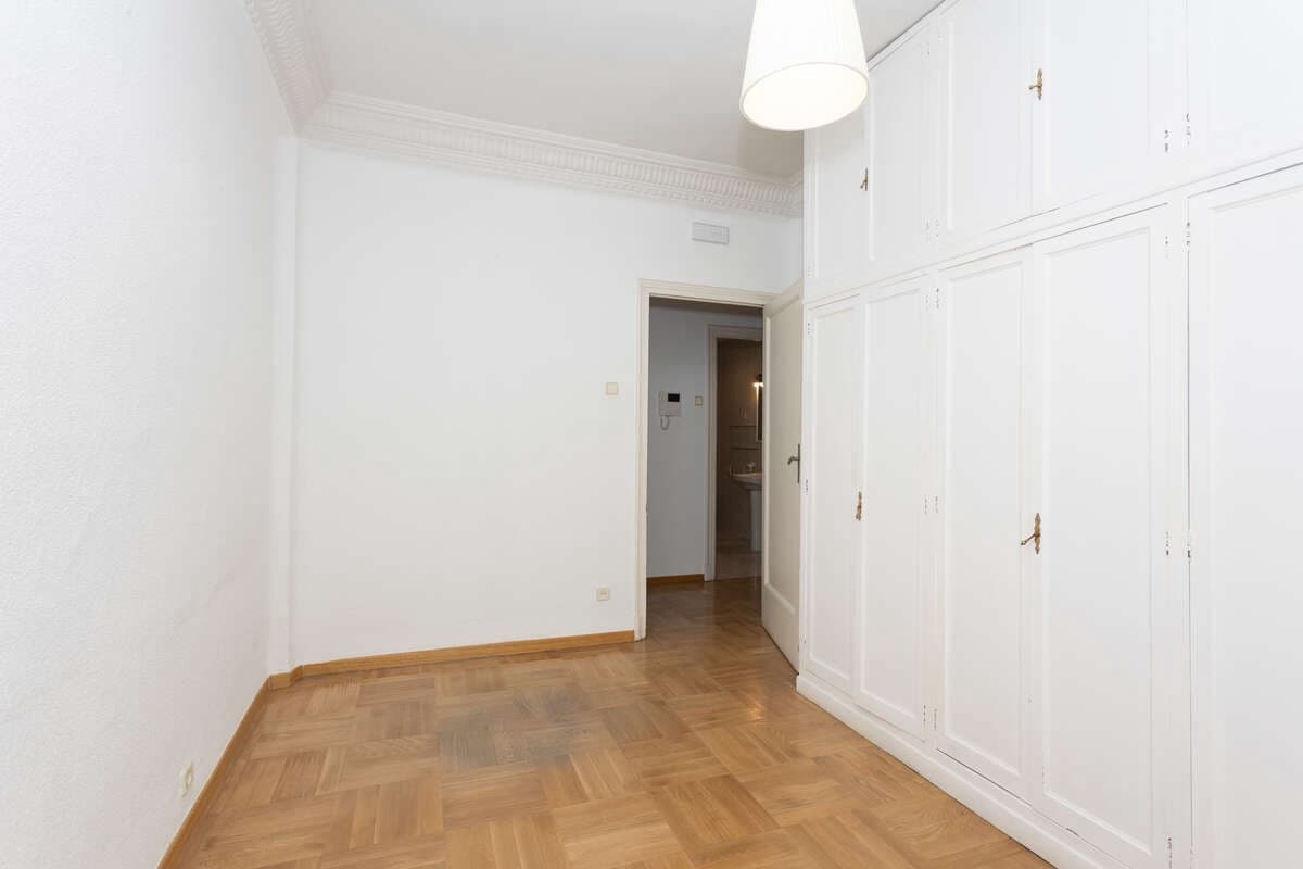 6 bedroom Flat for sale in Madrid city - € 1,790,000 (Ref: 10074855)