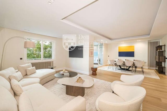 Piso de 3 habitaciones en Chamberí, Madrid ciudad en venta con garaje - 4.120.000 € (Ref: 10097471)