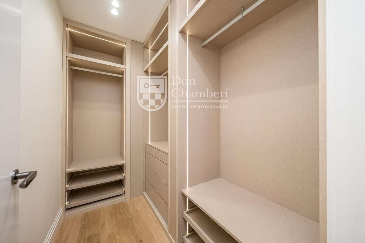 Piso de 3 habitaciones en Madrid ciudad en venta con garaje - 4.120.000 € (Ref: 10097471)