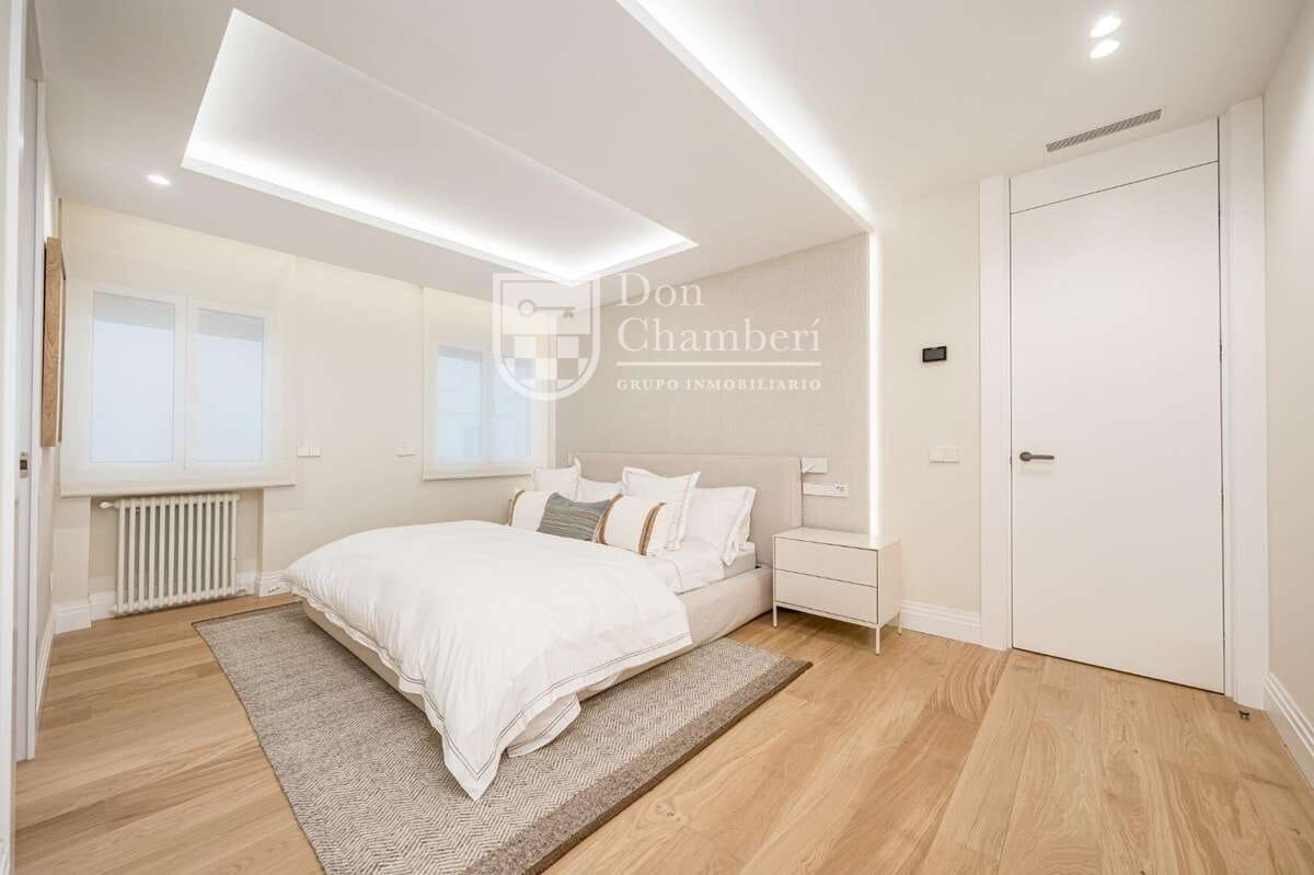 Piso de 3 habitaciones en Madrid ciudad en venta con garaje - 4.120.000 € (Ref: 10097471)