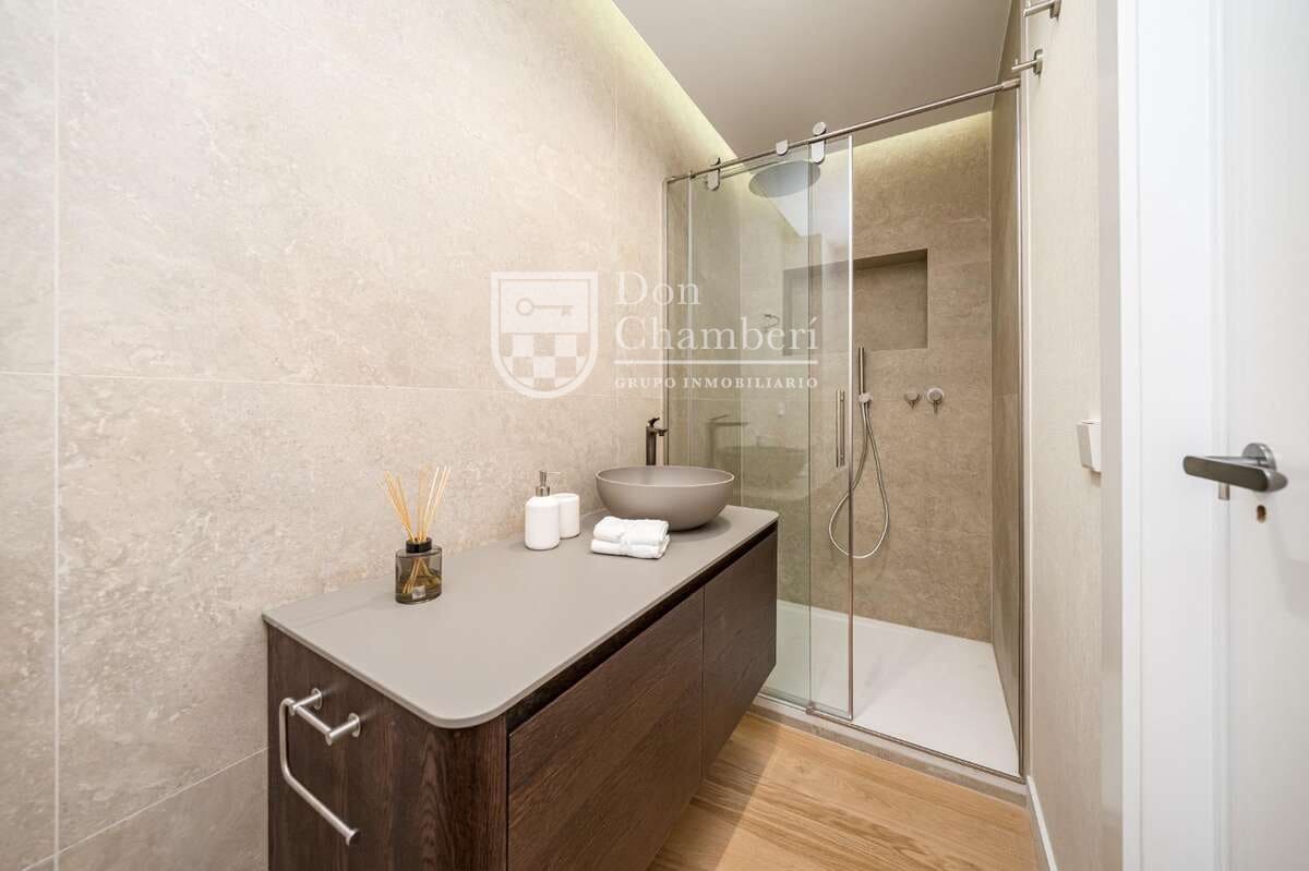 Piso de 3 habitaciones en Madrid ciudad en venta con garaje - 4.120.000 € (Ref: 10097471)