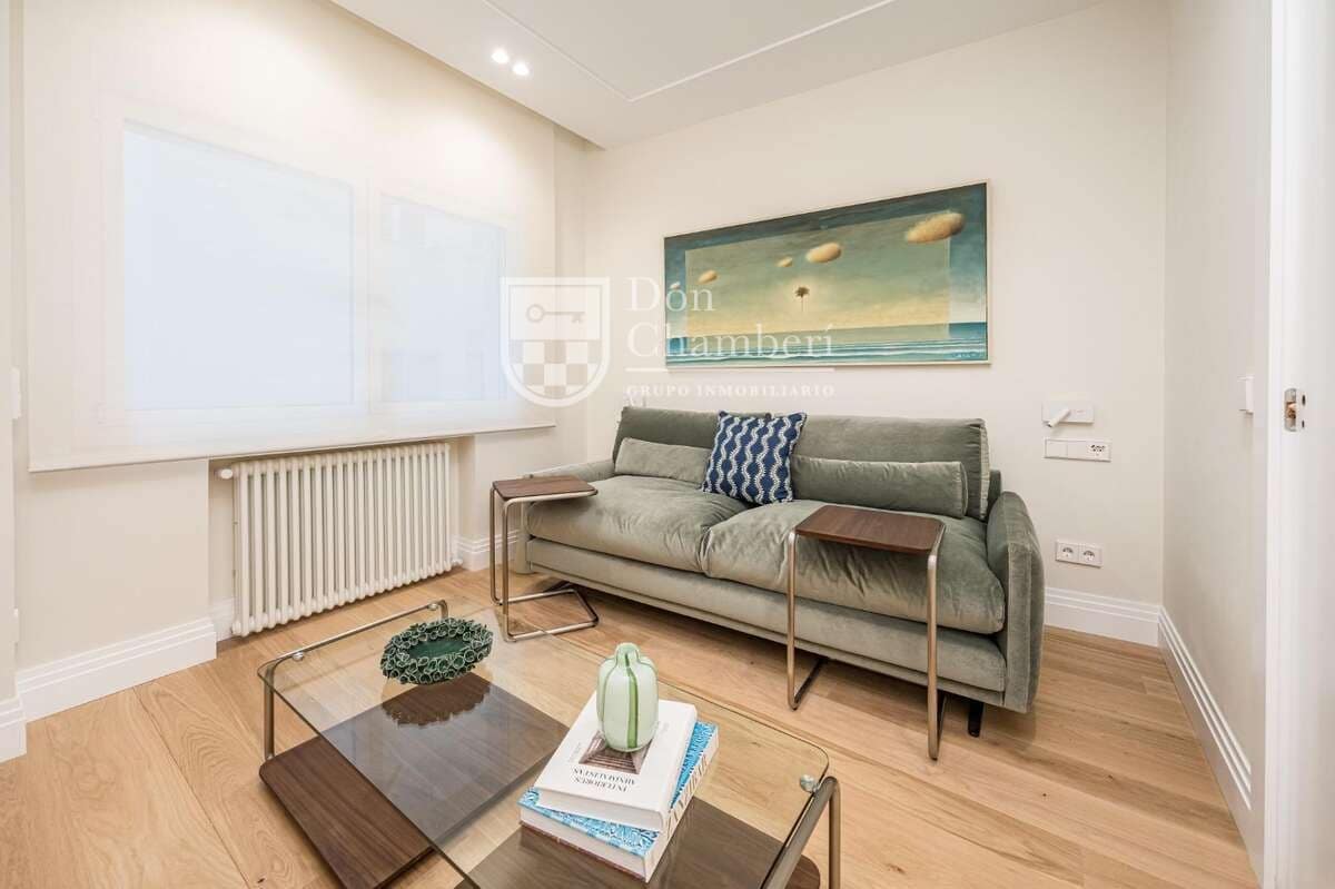 Piso de 3 habitaciones en Madrid ciudad en venta con garaje - 4.120.000 € (Ref: 10097471)