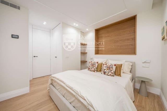 Piso de 3 habitaciones en Chamberí, Madrid ciudad en venta con garaje - 4.120.000 € (Ref: 10097471)