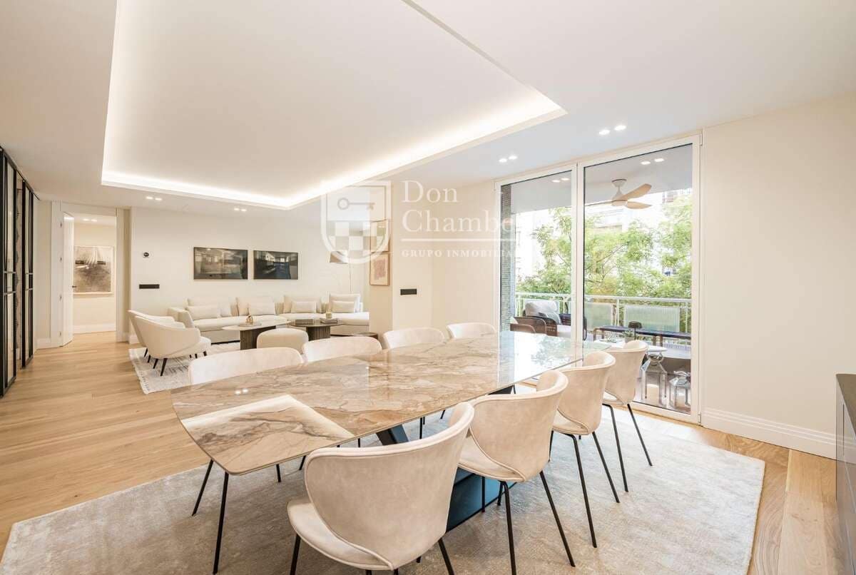 Piso de 3 habitaciones en Madrid ciudad en venta con garaje - 4.120.000 € (Ref: 10097471)
