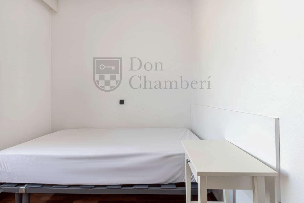 2 sypialnia Dom blizniak do wynajęcia w Miasto Madryt - 1 900 € (Ref: 10101344)