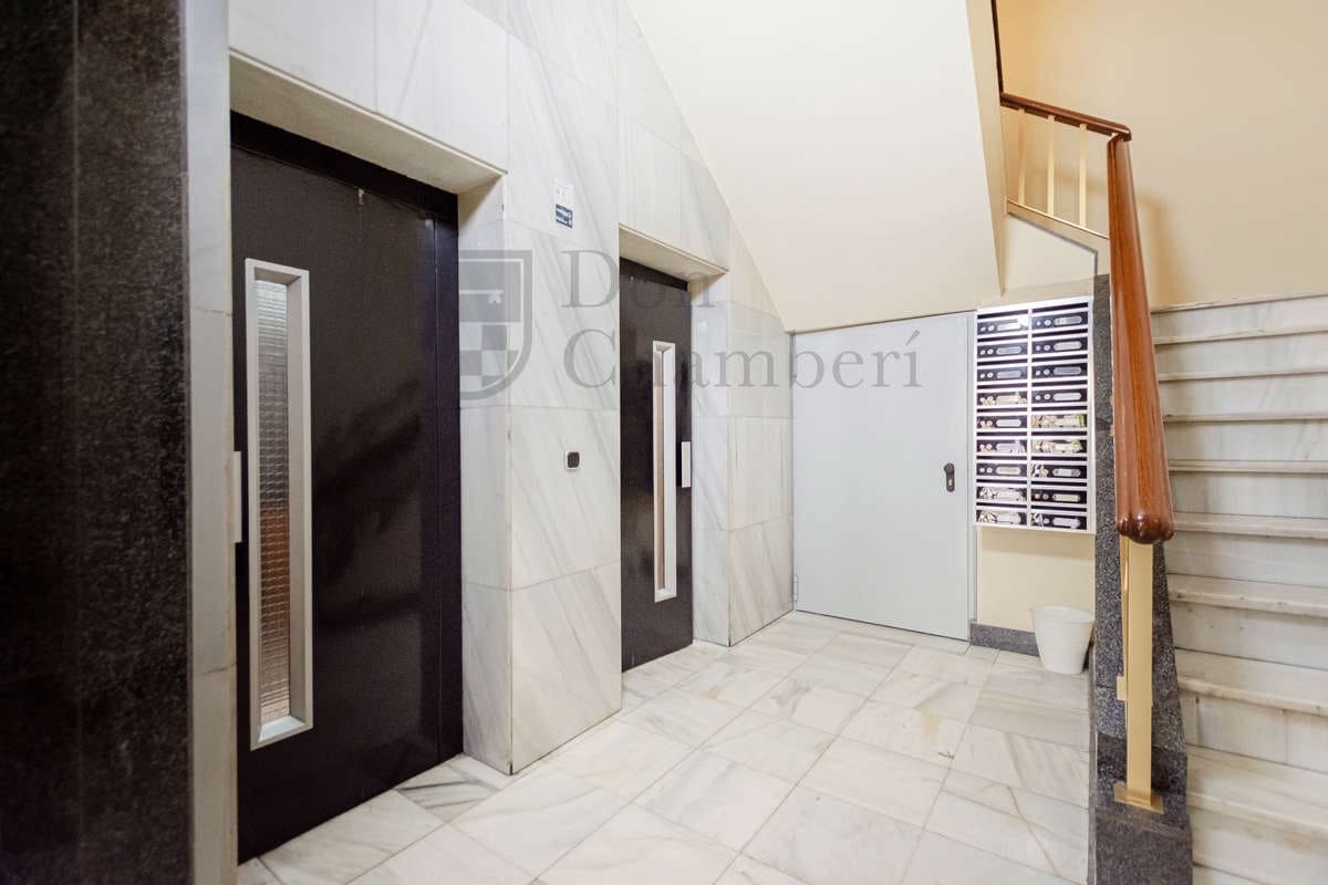 2 sypialnia Dom blizniak do wynajęcia w Miasto Madryt - 1 900 € (Ref: 10101344)