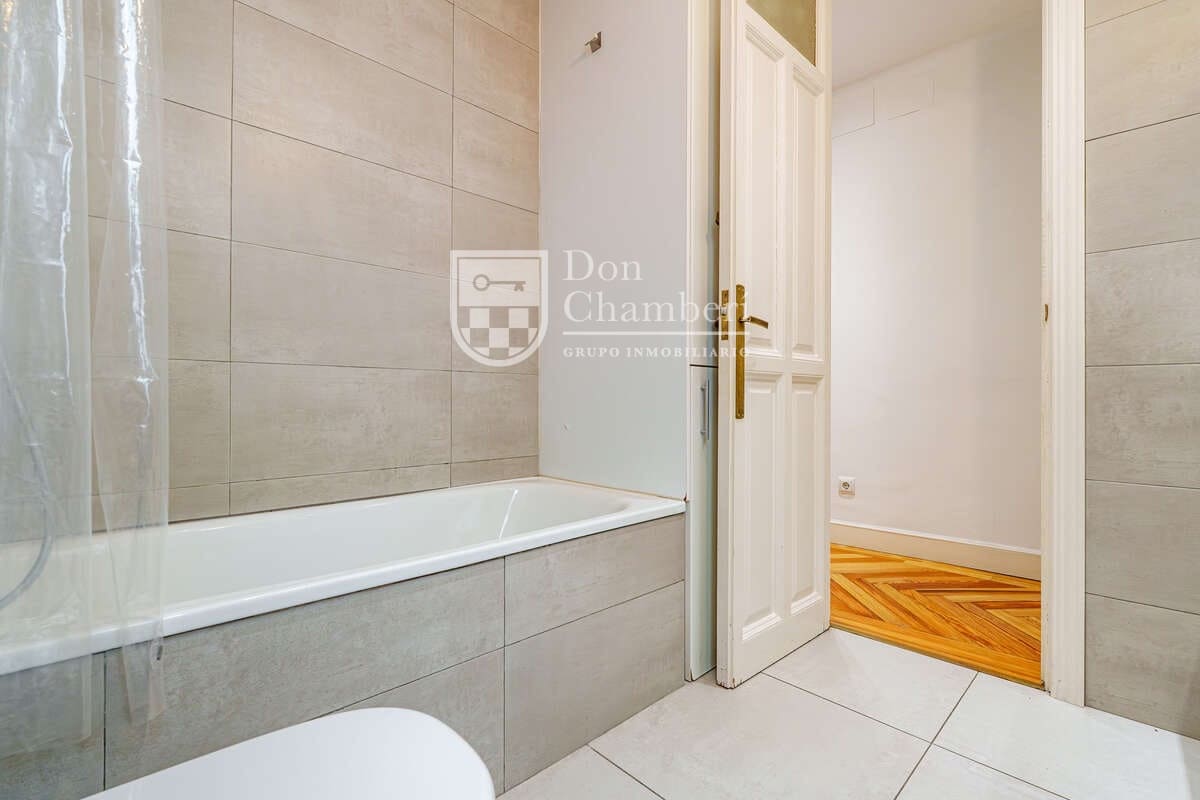 3 makuuhuone Asunto vuokrattavana paikassa Madrid kaupunki - 4 500 € (Ref: 10114561)