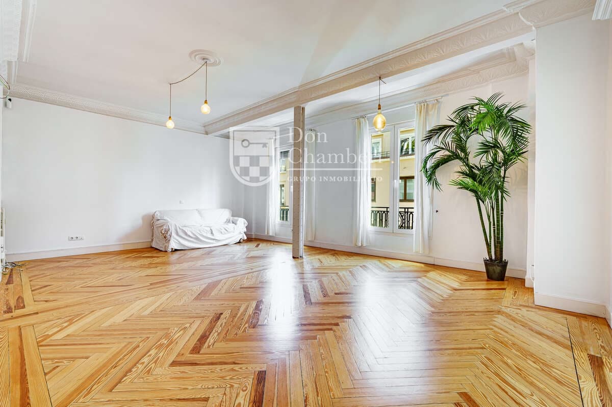 3 makuuhuone Asunto vuokrattavana paikassa Madrid kaupunki - 4 500 € (Ref: 10114561)
