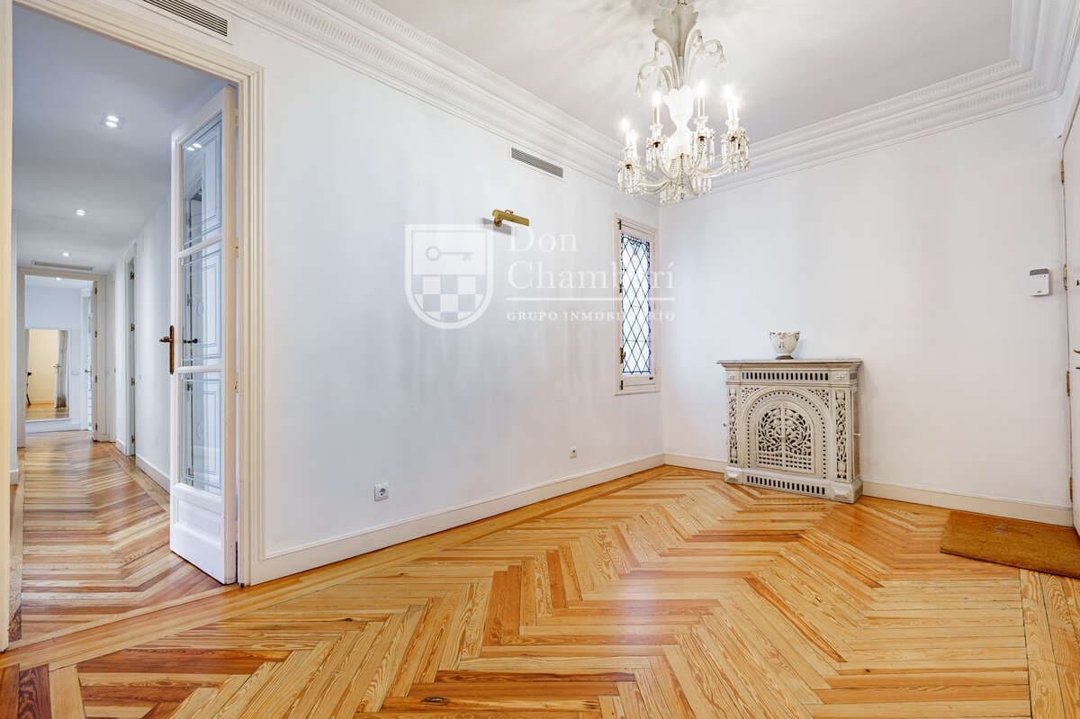 3 makuuhuone Asunto vuokrattavana paikassa Madrid kaupunki - 4 500 € (Ref: 10114561)