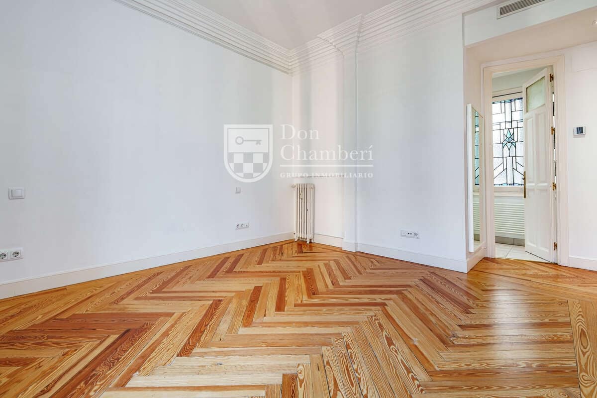 3 makuuhuone Asunto vuokrattavana paikassa Madrid kaupunki - 4 500 € (Ref: 10114561)