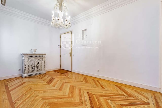 3 makuuhuone Asunto vuokrattavana paikassa Chamberí, Madrid kaupunki - 4 500 € (Ref: 10114561)
