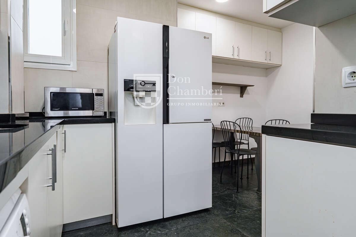 3 makuuhuone Asunto vuokrattavana paikassa Madrid kaupunki - 4 500 € (Ref: 10114561)