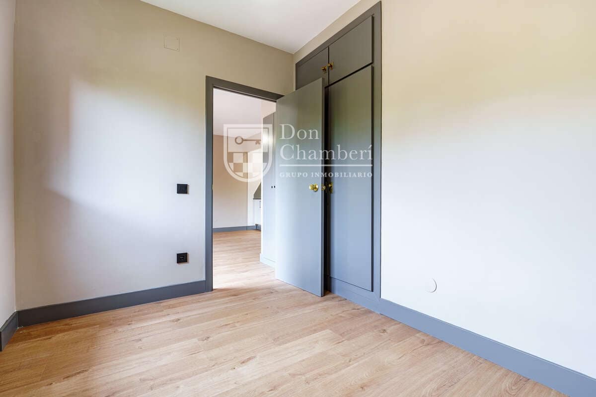 1 bedroom Flat for rent in Madrid city with pool garage - € 1,500 (Ref: 10139032)