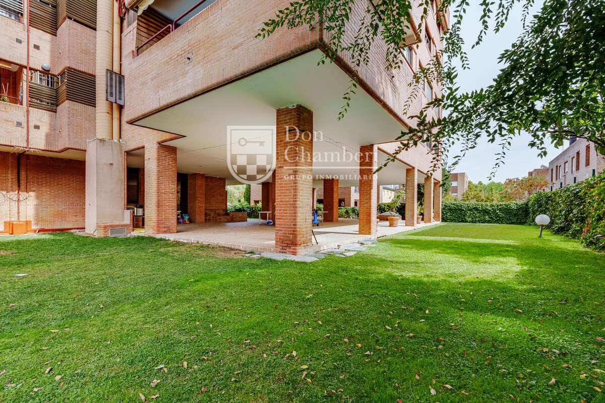 1 bedroom Flat for rent in Madrid city with pool garage - € 1,500 (Ref: 10139032)