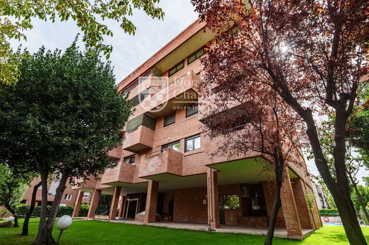 1 bedroom Flat for rent in Madrid city with pool garage - € 1,500 (Ref: 10139032)