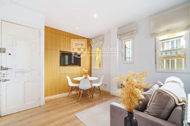 2 bedroom Flat for rent in Chamberí, Madrid city - € 2,100 (Ref: 10157145)