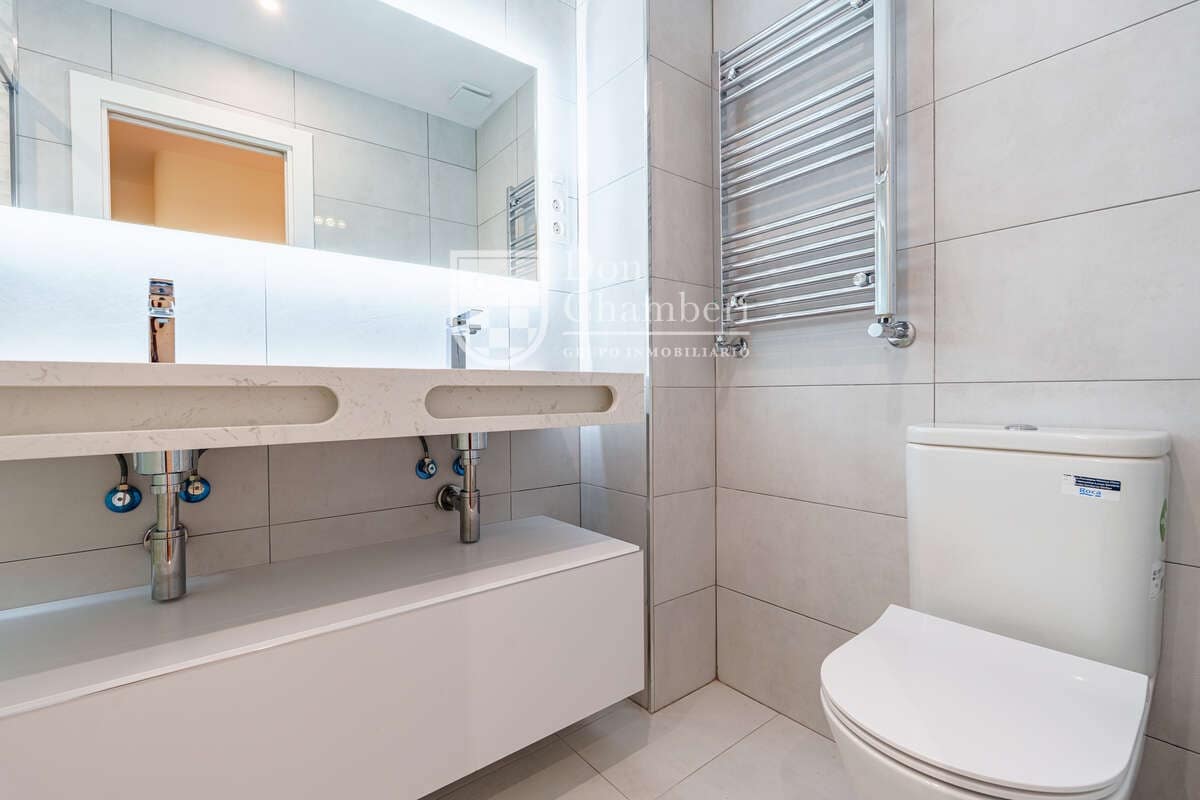 2 soveværelse Lejlighed til salg i Madrid by - € 790.000 (Ref: 10176252)